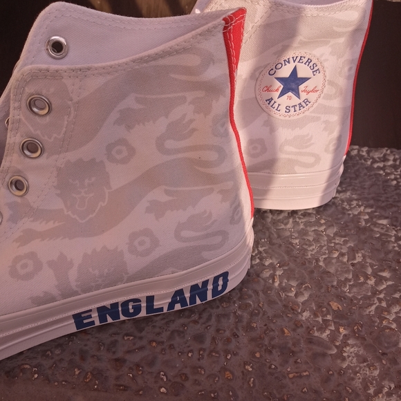 Size 11 - Picture 4 of 6